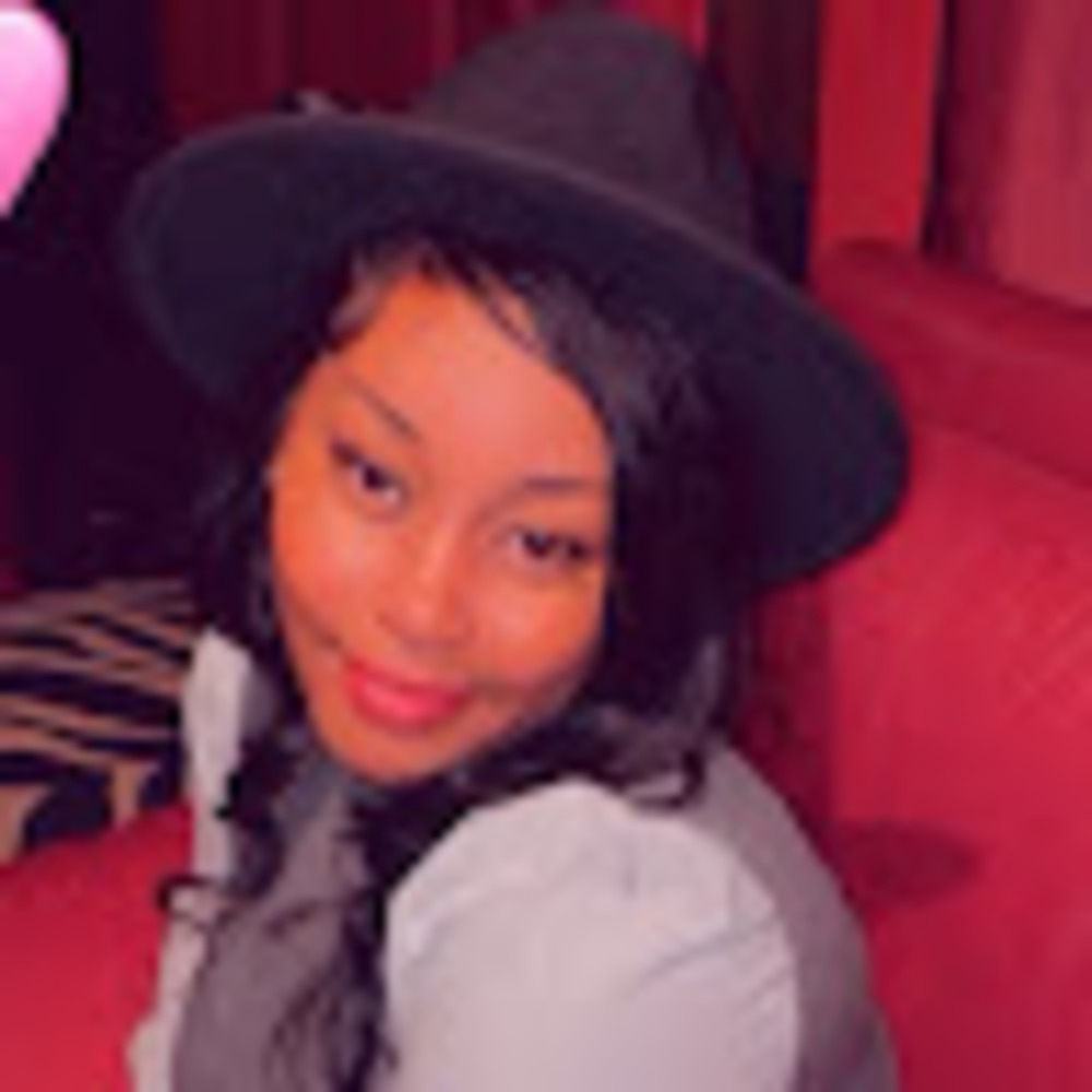 Meet your Posher, Jasmine